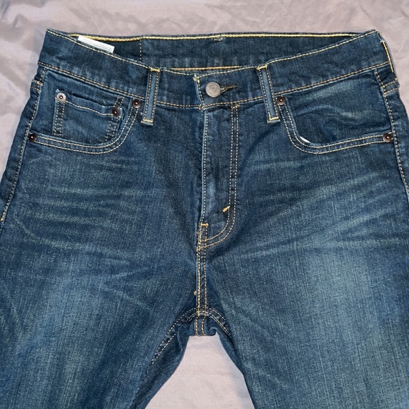 Levi skinny jeans 30x32 - Picture 2 of 3
